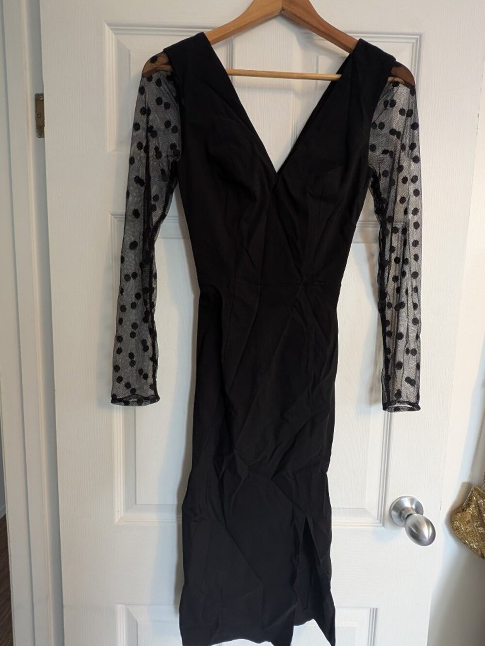 NWT - Slinky black dress